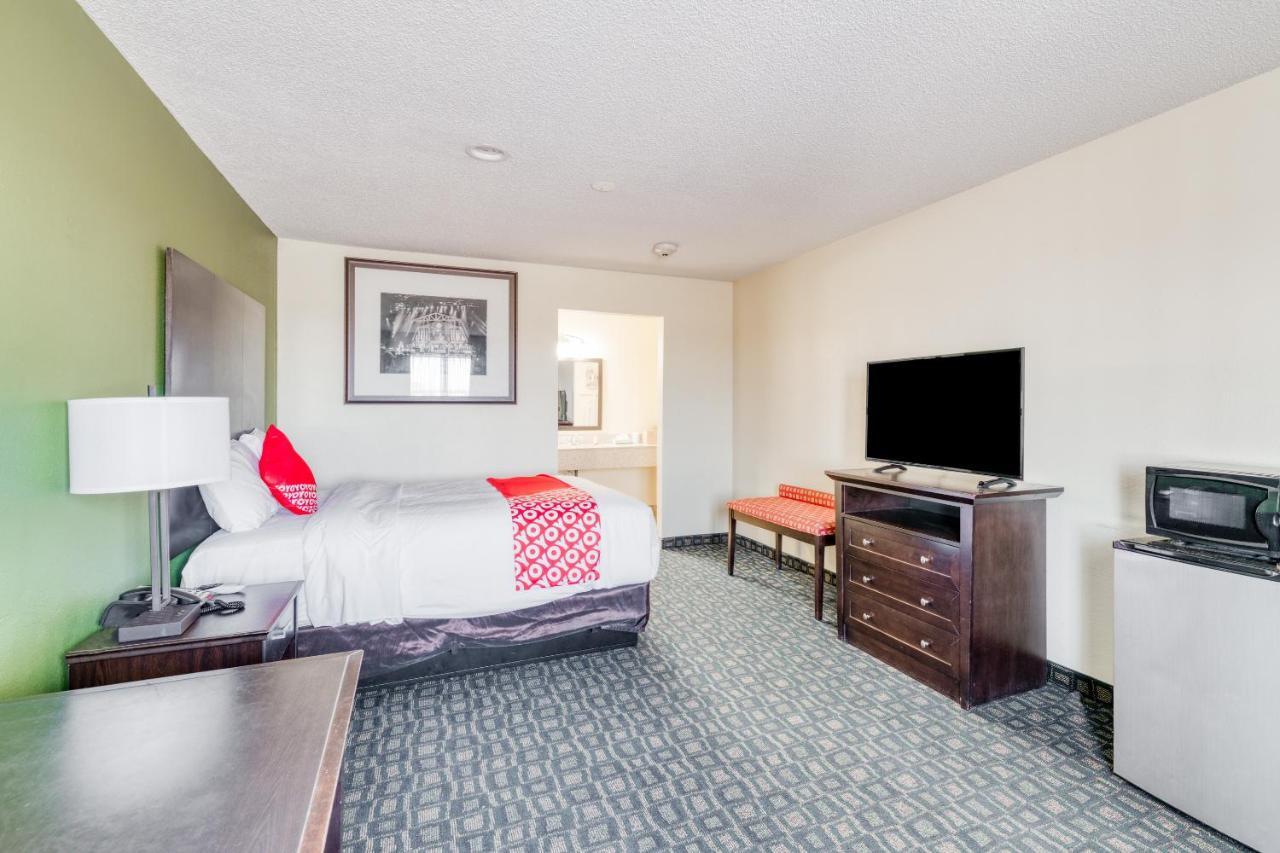 Oyo Hotel Rosenberg Tx I-69 エクステリア 写真