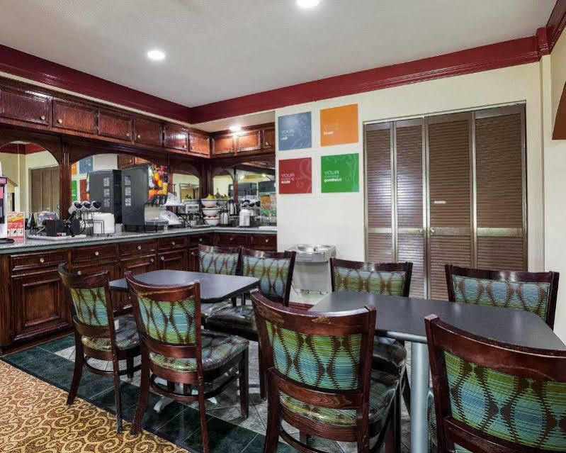 Oyo Hotel Rosenberg Tx I-69 エクステリア 写真